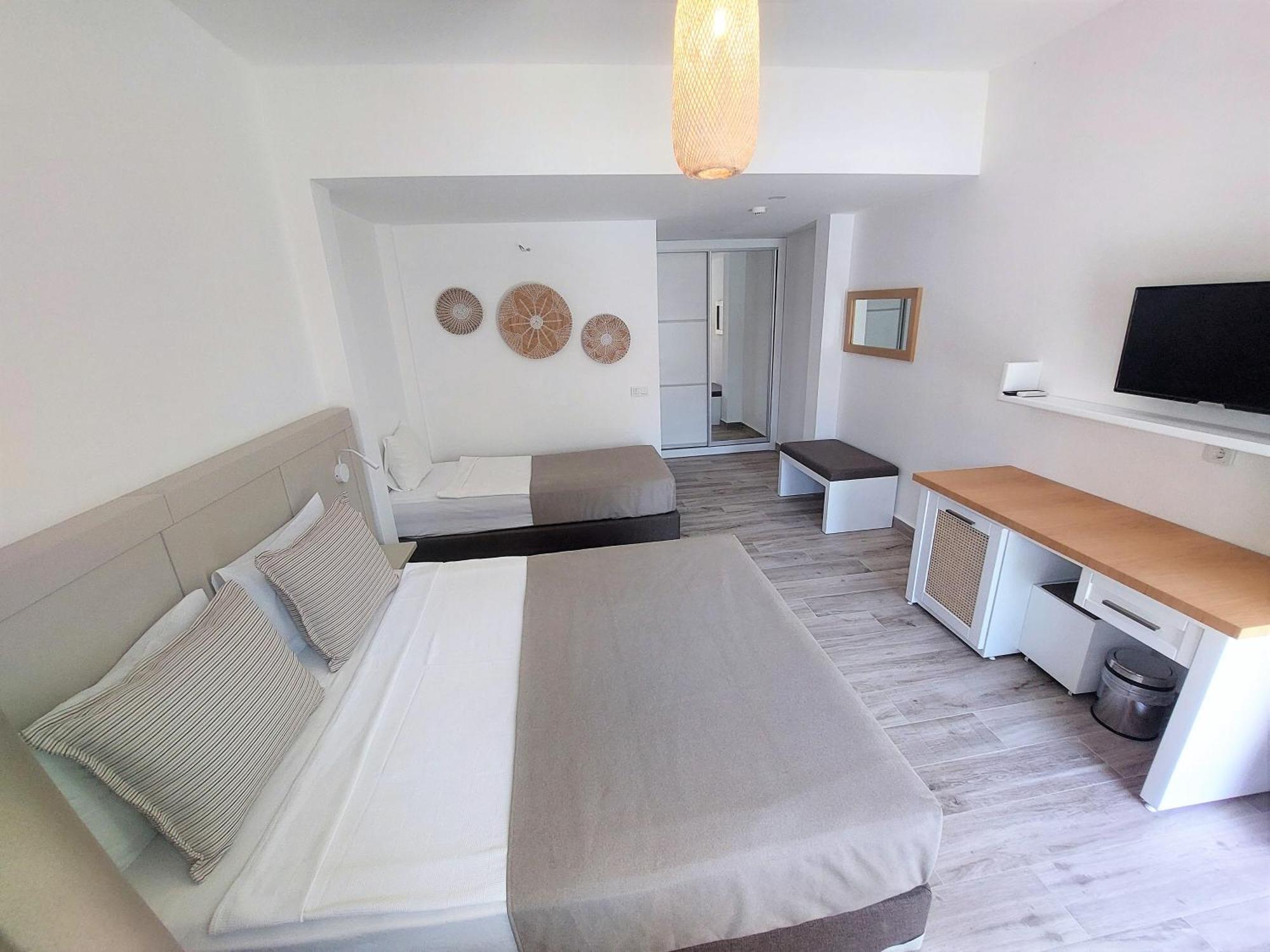 Hotel Gumusluk Room photo